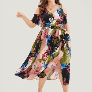 BloomChic Floral Cold Shoulder V Neck Belted Dress Size 12 Large
